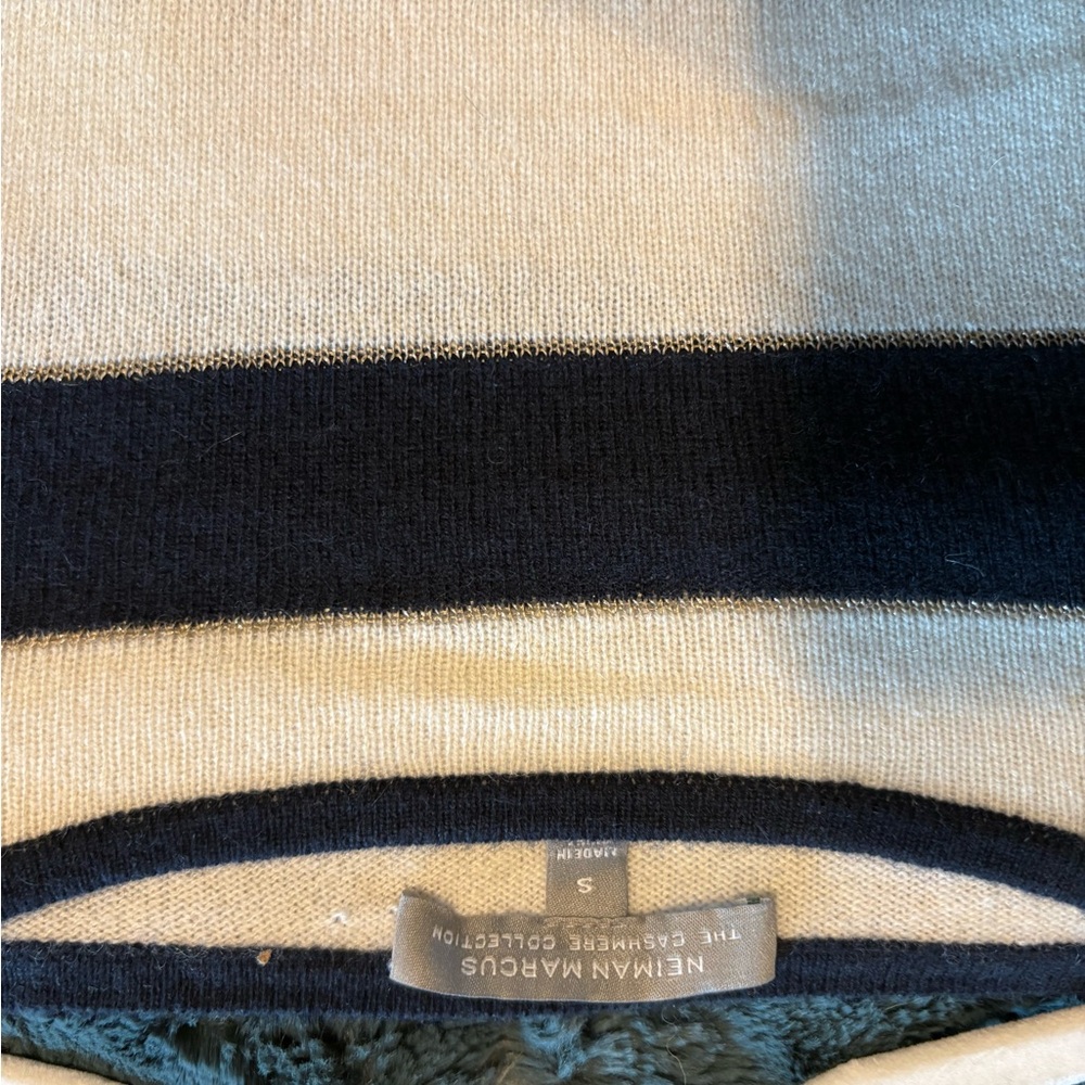 Navy and white 3/4 sleeve cashmere sweater